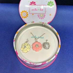 Stella & Dot Little Girl’s Kristen Charm Necklace